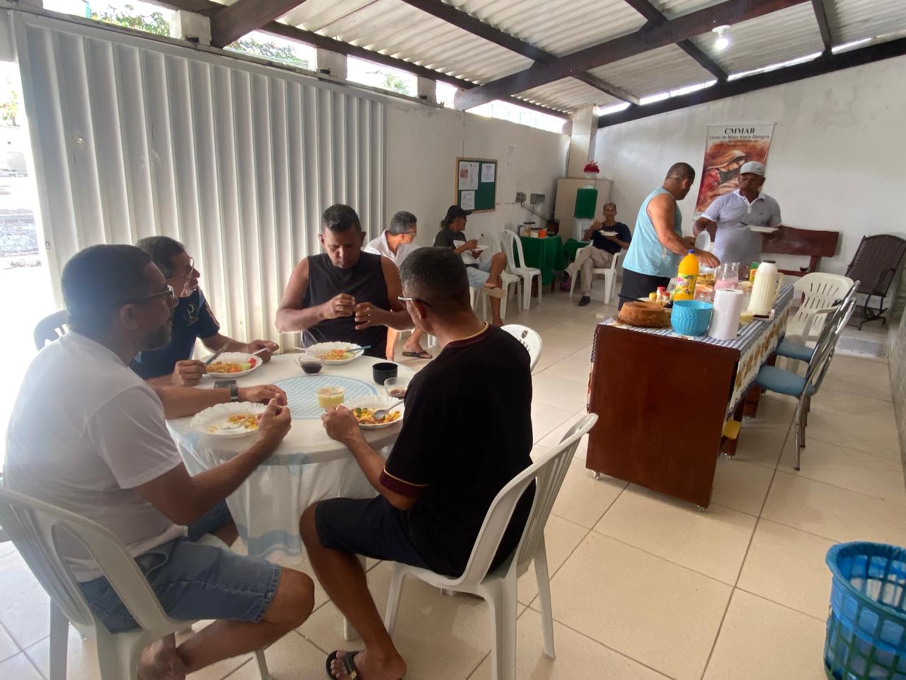 Café da manhã comunitário na CMMAB